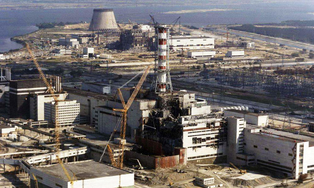 otuzuncu-yilinda-cernobil-in-hayaleti-tarimin-uzerinde2.jpg